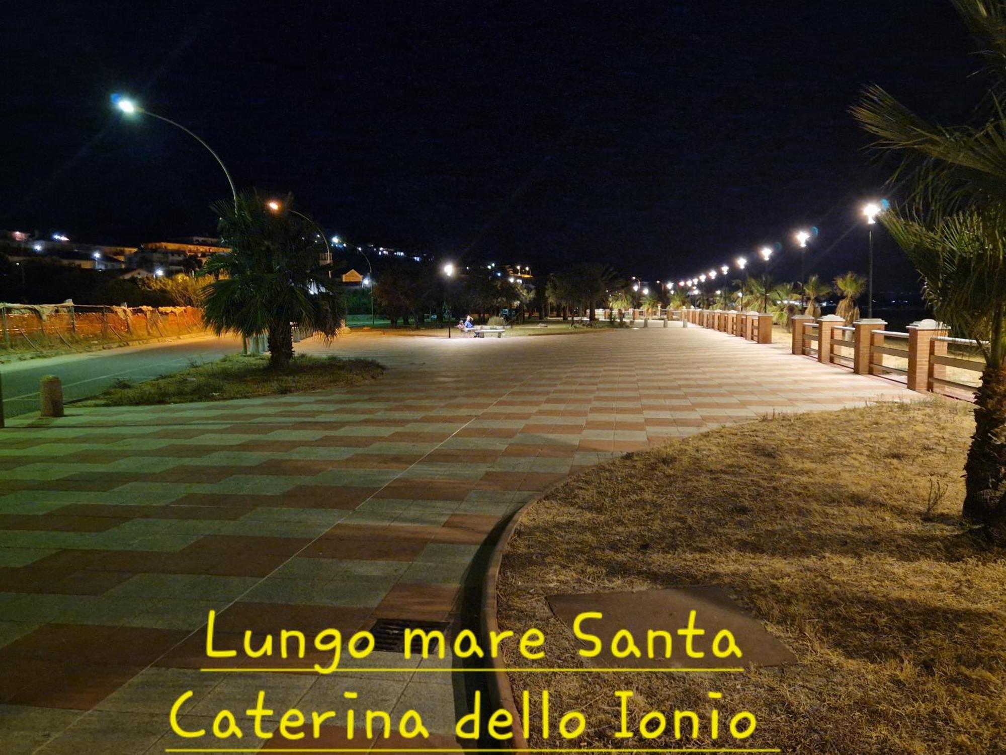 شقة Nina'S House 3 , A 300 Metri Dal Mare Santa Caterina Dello Ionio Marina المظهر الخارجي الصورة